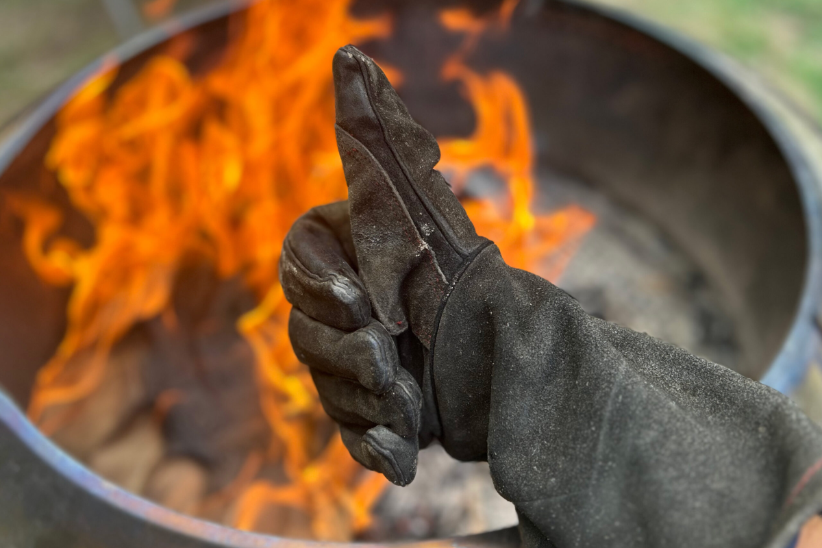 Can welding gloves be used as backup equipment for firefighting