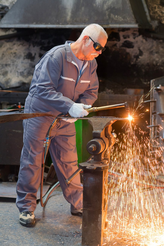 Aging Maker Welding Gloves