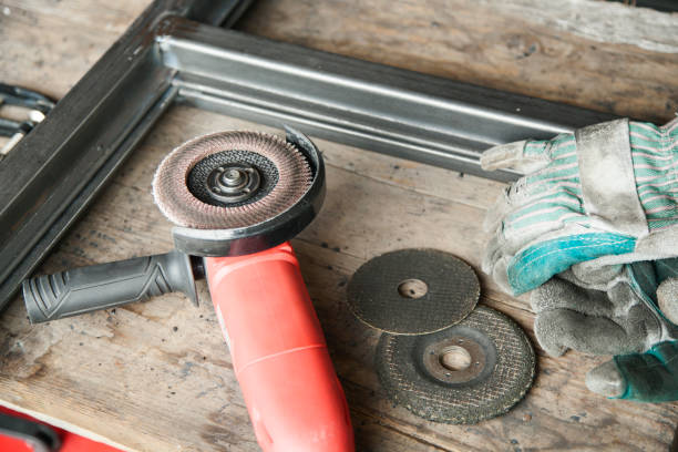 Welding gloves to support makerspaces